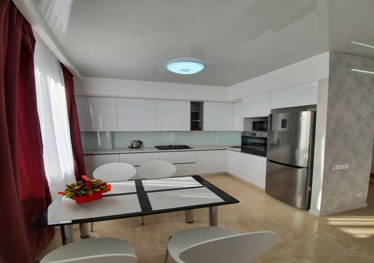 חארקיב Lux New Apartment 2019 מראה חיצוני תמונה