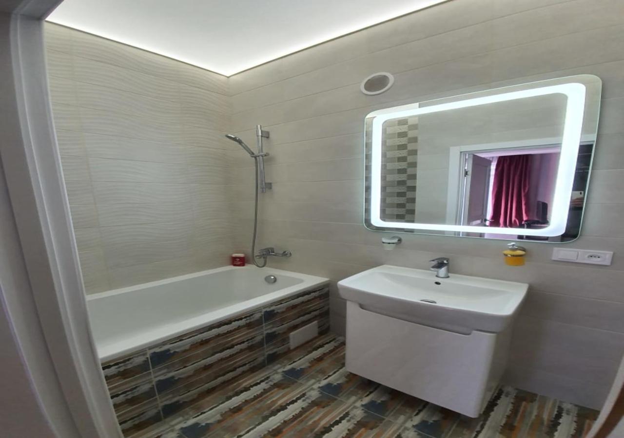 חארקיב Lux New Apartment 2019 מראה חיצוני תמונה